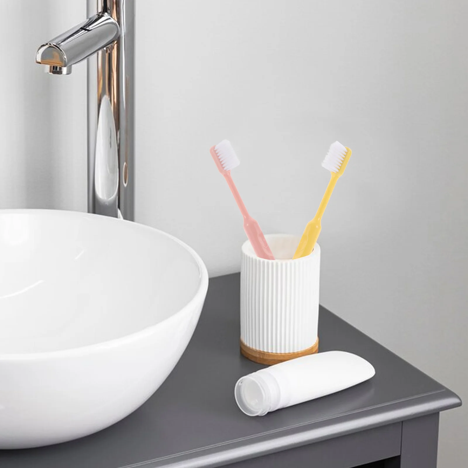 3PCS Soft Toothbrush Set Minimalist Design Extra Soft Bristles Travel Size Sensitive Gums Adult Care Tools PP for Women
3PCS Soft Toothbrush Set Minimalist Design Extra Soft Bristles Travel Size Sensitive Gums Adult Care Tools PP for Women