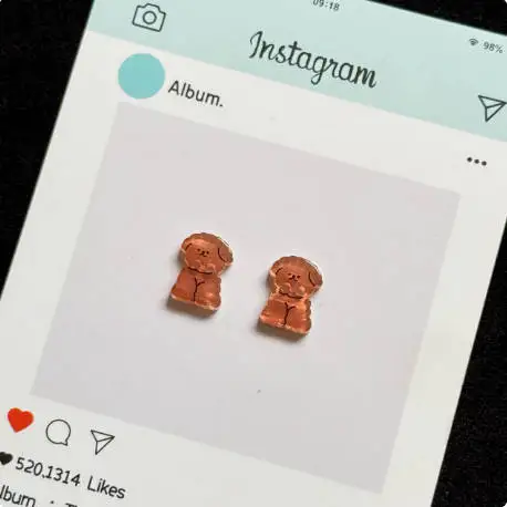 Cute Brown Teddy Dog Cartoon Alien-Shaped Buttons for Kids' DIY Doll Clothes Decorative Accessories Button Materials
Cute Brown Teddy Dog Cartoon Alien-Shaped Buttons for Kids' DIY Doll Clothes Decorative Accessories Button Materials
