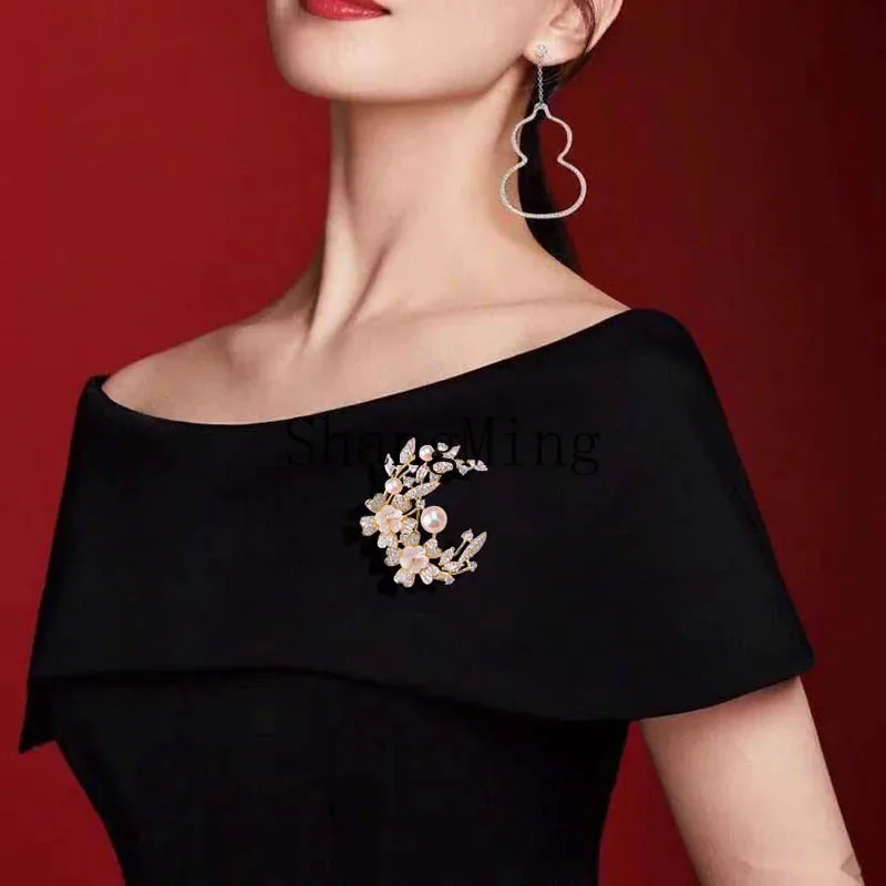 CLL Laurel Cherry Blossom Pearl Brooch Niche Premium Sense Simple Versatile Brooch Anti-light Gifts Clothing Accessories
CLL Laurel Cherry Blossom Pearl Brooch Niche Premium Sense Simple Versatile Brooch Anti-light Gifts Clothing Accessories
