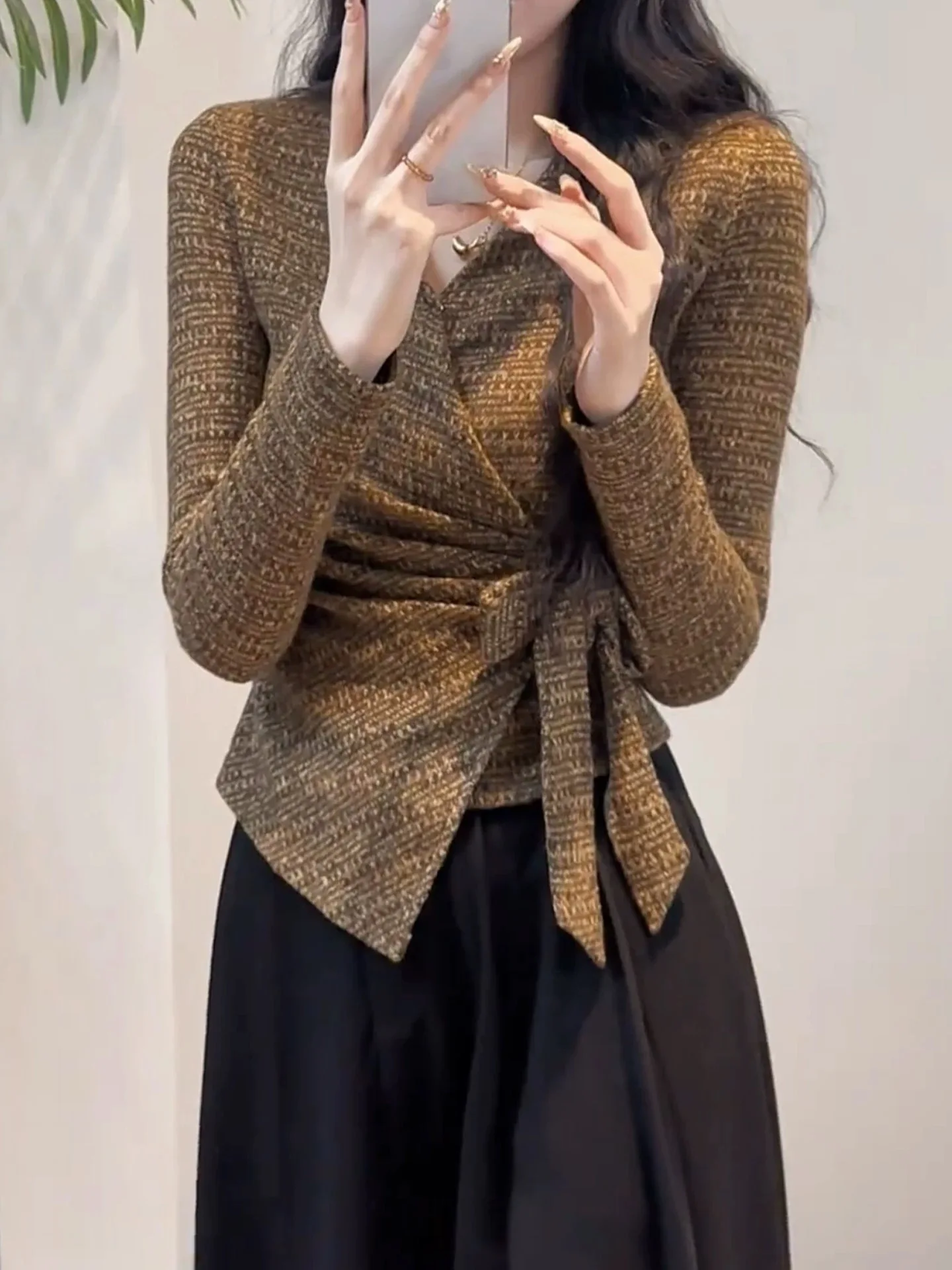 Unique Beautiful Knot Cross V-ne Base irt plus Size Women's Autumn Winter T-irt Commute Sle Slim Fit Long S...
Unique Beautiful Knot Cross V-ne Base irt plus Size Women's Autumn Winter T-irt Commute Sle Slim Fit Long S...