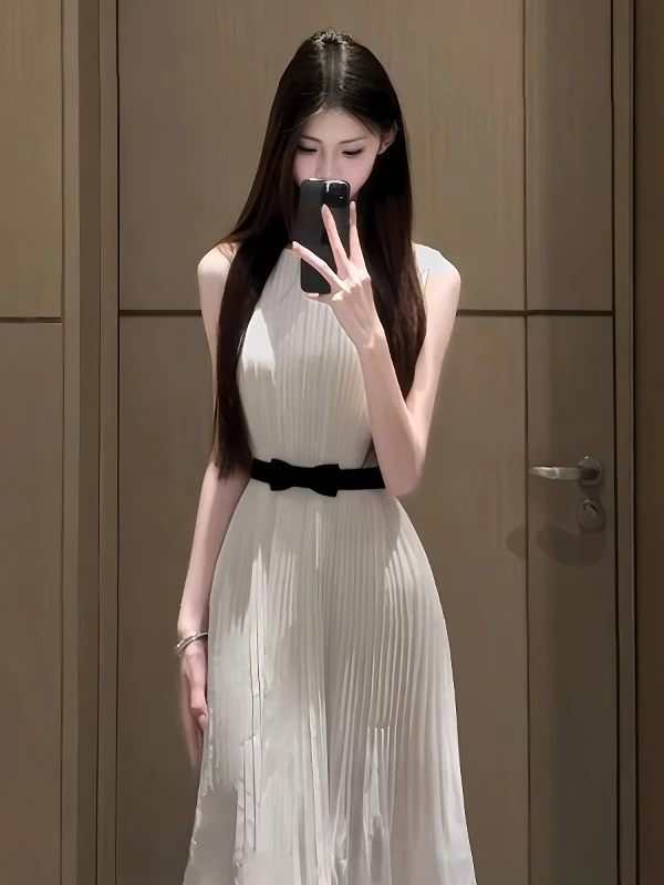 Elegant White Sleeveless Women's Dress Summer New Style Waist Cinching Beautiful Knot Long Skirt Slimming Effect
Elegant White Sleeveless Women's Dress Summer New Style Waist Cinching Beautiful Knot Long Skirt Slimming Effect
