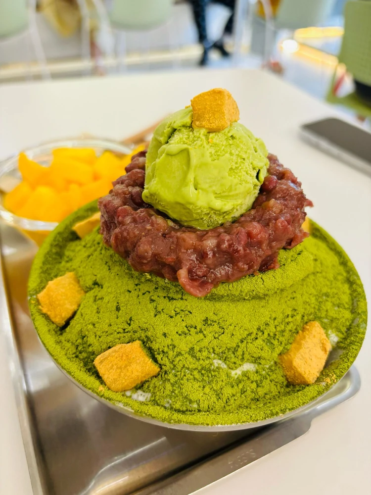 Snow Flake Ice Bingsu Machine Auto Bingsu Machine Slush Ice Maker Machine