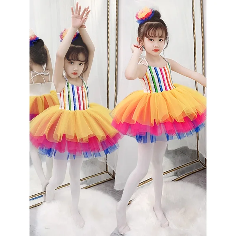 Children's performance costumes for June 1st, fluffy skirts, cute camisole skirts
Children's performance costumes for June 1st, fluffy skirts, cute camisole skirts