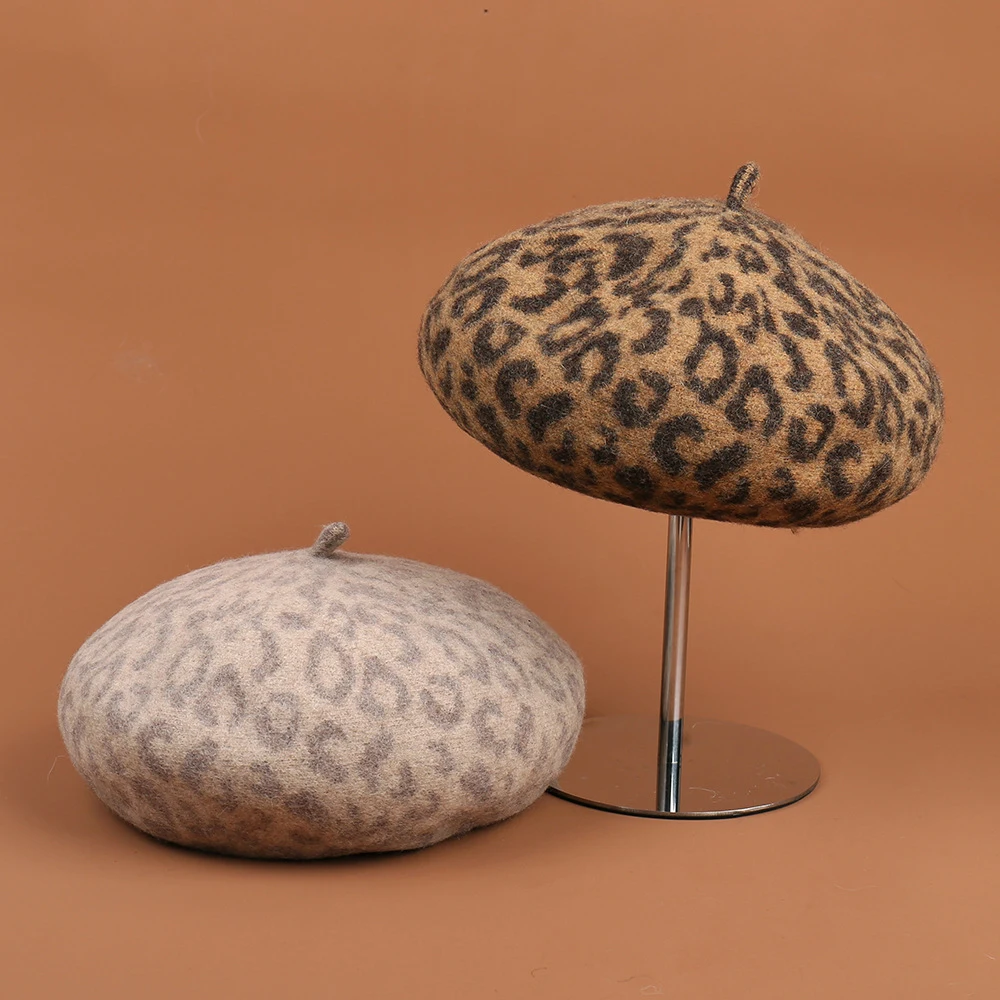 Leopard Print Beret Women Winter Wool Felt Hat Warm Soft Accessory For Autumn Outdoors Sports Cold Weather
Leopard Print Beret Women Winter Wool Felt Hat Warm Soft Accessory For Autumn Outdoors Sports Cold Weather