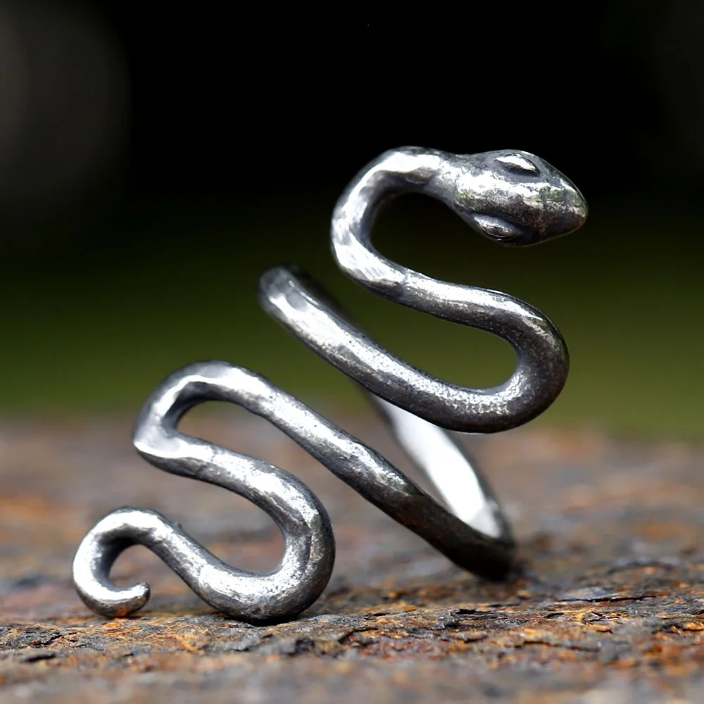 new New vintage Stainless Steel VIKING snake head Ring For Men Special Design animal punk Jewelry free shipping
new New vintage Stainless Steel VIKING snake head Ring For Men Special Design animal punk Jewelry free shipping