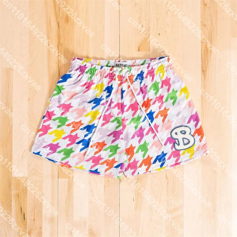 Pantalones cortos de baloncesto de malla americana para hombre, pantalones cortos deportivos de secado rápido
Pantalones cortos de baloncesto de malla americana para hombre, pantalones cortos deportivos de secado rápido