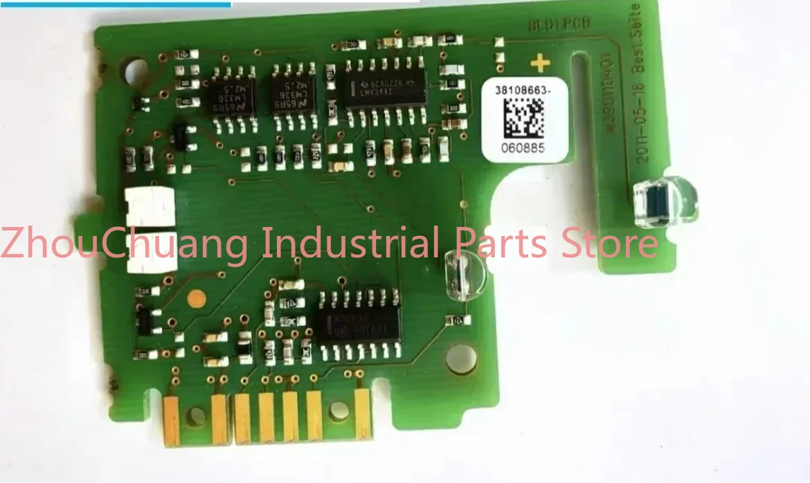 Accurate adjustment of red and green light on the circuit board of the blood leakage detector
Accurate adjustment of red and green light on the circuit board of the blood leakage detector