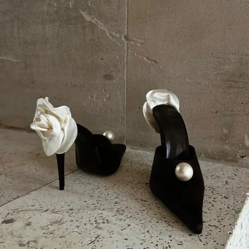 Black Satin High Heels Slippers New Spring and Summer Pearl High Heels Stiletto Heels Women's Stiletto Party White Rose Sandals
Black Satin High Heels Slippers New Spring and Summer Pearl High Heels Stiletto Heels Women's Stiletto Party White Rose Sandals