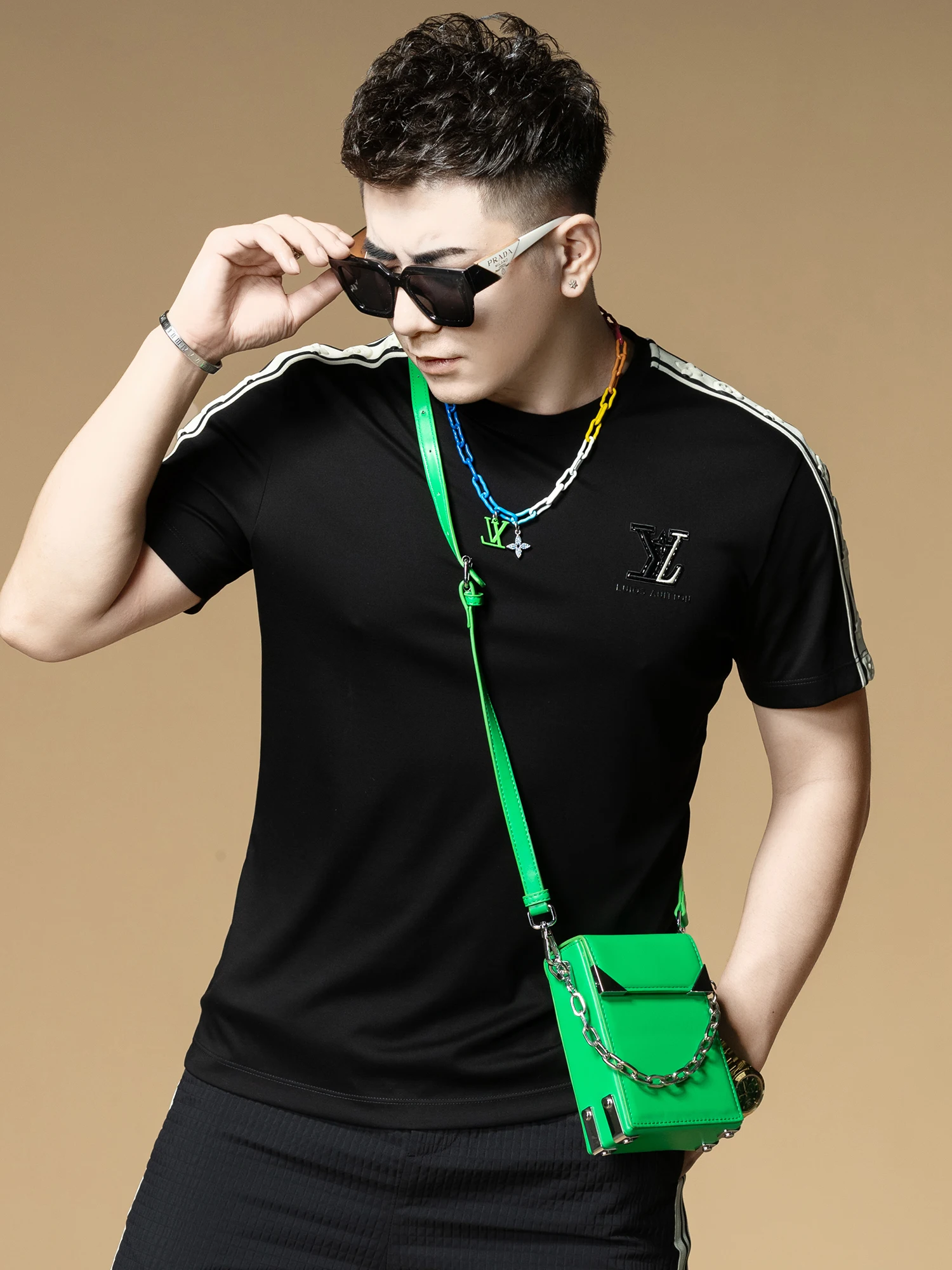 Summer Men's T-Shirt Short Sleeve Embroidered Fashion Woven Belt Modern Loose Fit Cool Sensation Thin Cotton Polyester Blend
Summer Men's T-Shirt Short Sleeve Embroidered Fashion Woven Belt Modern Loose Fit Cool Sensation Thin Cotton Polyester Blend