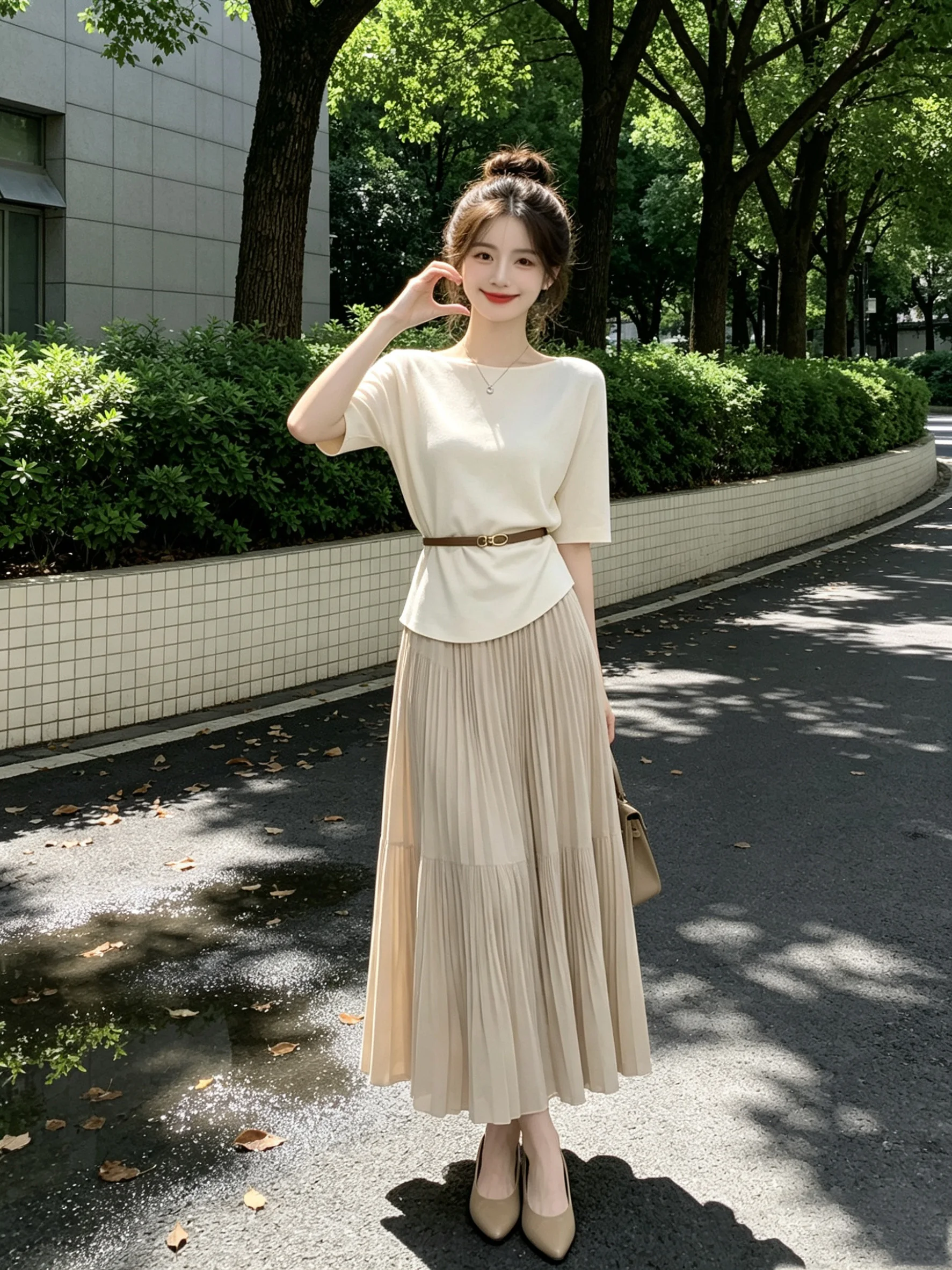 Korean Style Short Sleeve T-Shirt High Waist Pleated Skirt Women Summer Elegant Two-Piece Set Slimming Fashion Ensemble
Korean Style Short Sleeve T-Shirt High Waist Pleated Skirt Women Summer Elegant Two-Piece Set Slimming Fashion Ensemble