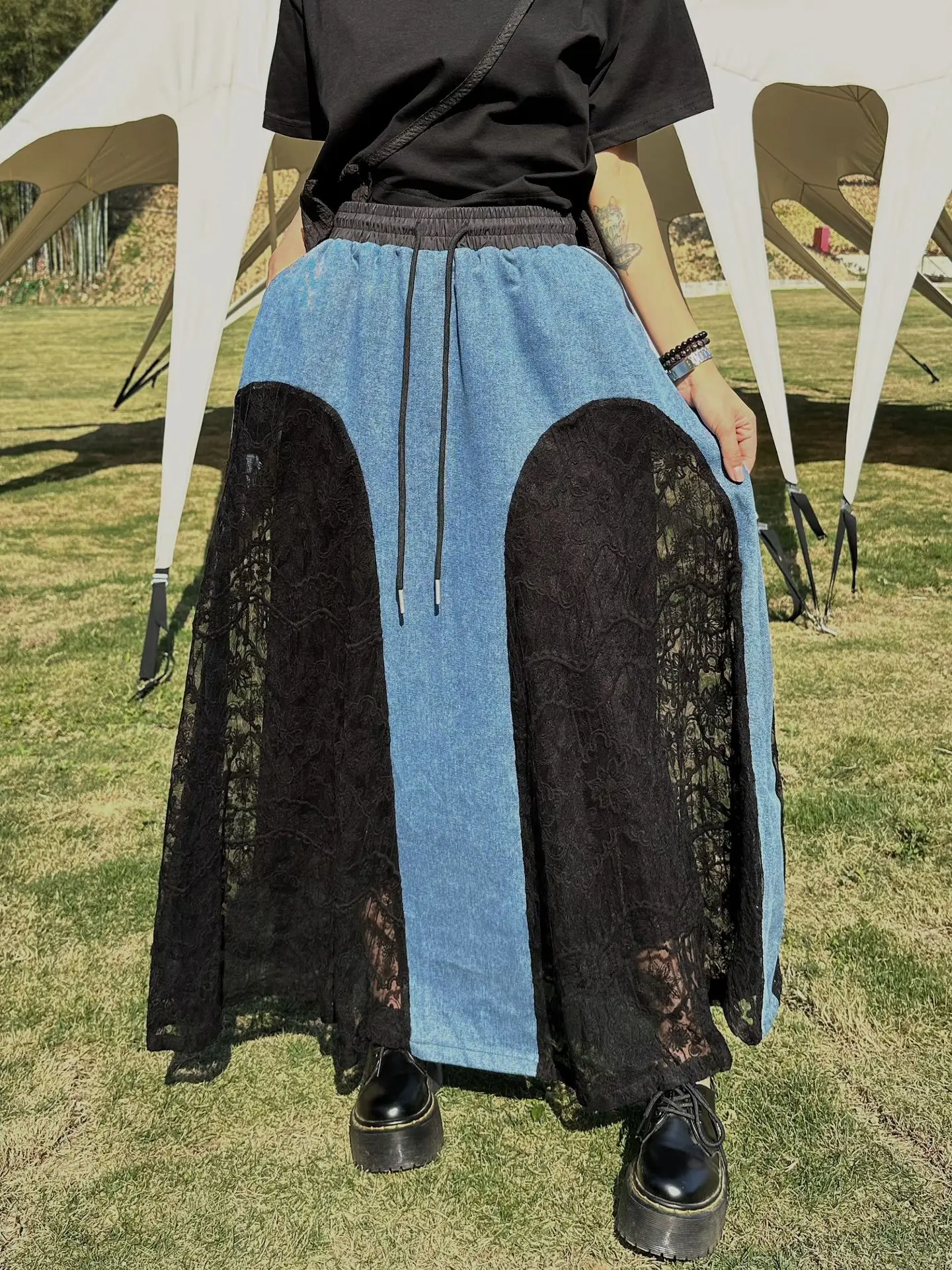 Long A Line Jeans Skirt Women Elastic Lace Stitching Luxury Ruffles Maxi Denim Skirts Elegant Niche Design Contrast Color Block
Long A Line Jeans Skirt Women Elastic Lace Stitching Luxury Ruffles Maxi Denim Skirts Elegant Niche Design Contrast Color Block