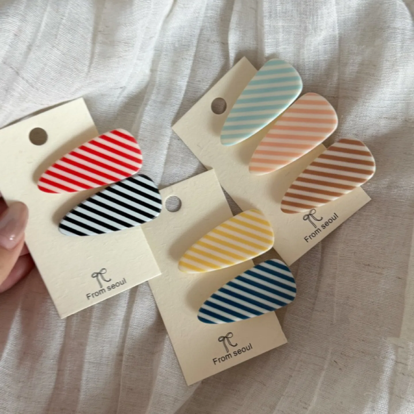 Candy Color Striped Duckbill Hair Clip for Bangs Flyaway Side Clips Cute Korean Style Lightweight Resin Daily Hair Tools
Candy Color Striped Duckbill Hair Clip for Bangs Flyaway Side Clips Cute Korean Style Lightweight Resin Daily Hair Tools