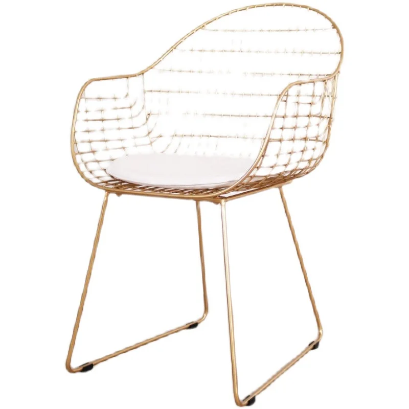 Leisure coffee shop table milk tea shop table and chair leisure bar table and chair combination
Leisure coffee shop table milk tea shop table and chair leisure bar table and chair combination