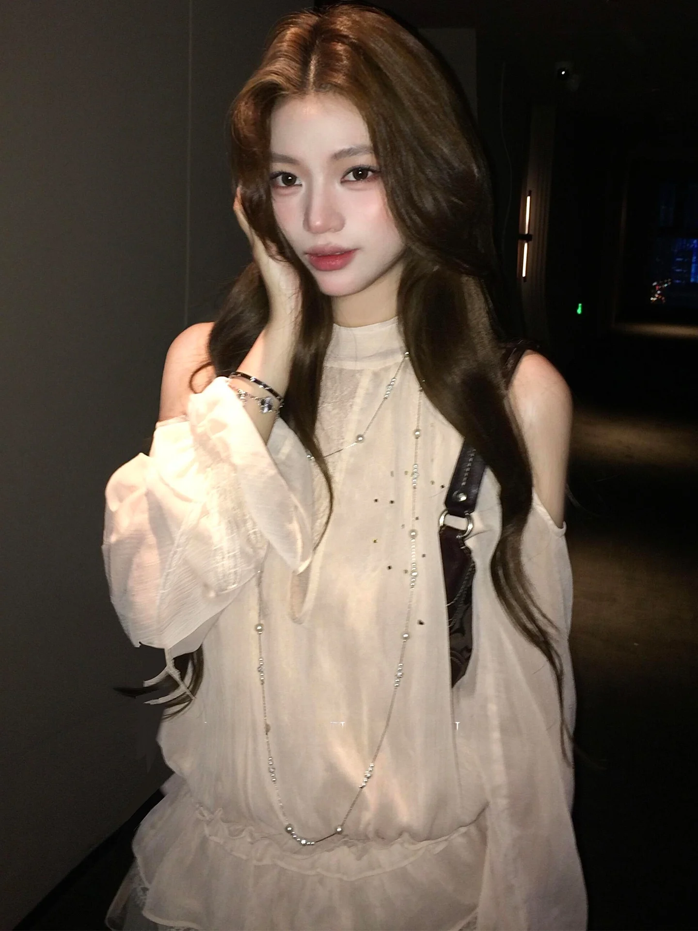 Elegant Lace Splice Slimming Shoulder Bared Shirts for Women French Style Long Sleeve Polyester Cotton Blend Breathable Summe...
Elegant Lace Splice Slimming Shoulder Bared Shirts for Women French Style Long Sleeve Polyester Cotton Blend Breathable Summe...