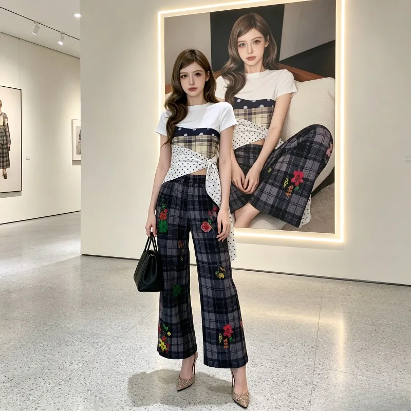 Miyake Pleated Original 2026 Summer Black Printed Versatile Pleated Fashion Textured Draped Casual Wide-Leg Pants for Women
Miyake Pleated Original 2026 Summer Black Printed Versatile Pleated Fashion Textured Draped Casual Wide-Leg Pants for Women