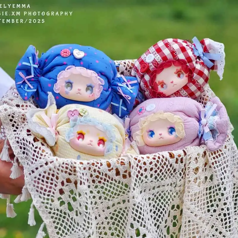 Lovely Emma Candy House Series Blind Box Toys Cute Doll Zipper Bag Earphones Lipstick Storage Bag Mystery Box Surprise Fun Gifts
Lovely Emma Candy House Series Blind Box Toys Cute Doll Zipper Bag Earphones Lipstick Storage Bag Mystery Box Surprise Fun Gifts