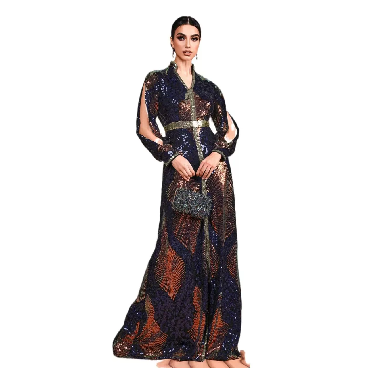 Middle Eastern Saudi Arabian style sequined dress, evening gown, long robe, fashionable trend embroidery craftsmanship
Middle Eastern Saudi Arabian style sequined dress, evening gown, long robe, fashionable trend embroidery craftsmanship