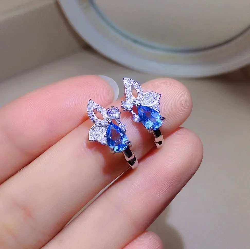 VVS Grade Natural Topaz Stud Earrings for Girl 4mm*6mm Pear Cut Light Blue Topaz Silver Earrings 925 Silver Gemstone Earrings
VVS Grade Natural Topaz Stud Earrings for Girl 4mm*6mm Pear Cut Light Blue Topaz Silver Earrings 925 Silver Gemstone Earrings