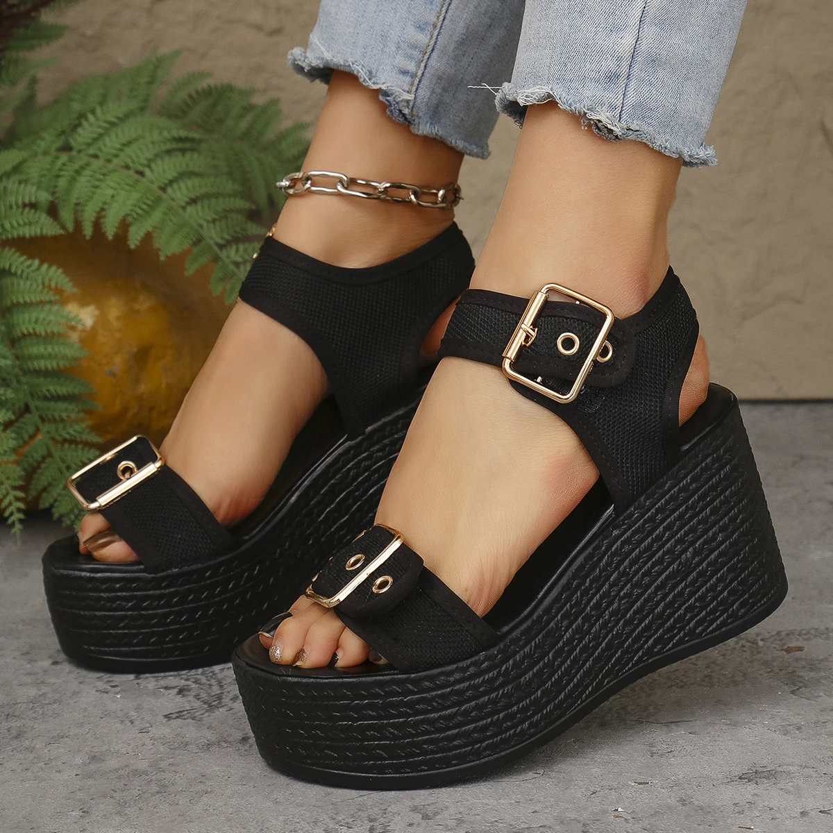 Thick Bottom Women's Wedge Heel Sandals Summer 2025 Buckle Strap Chunky Platform Sandals Woman Fashion Plus Size Beach Sandalias
Thick Bottom Women's Wedge Heel Sandals Summer 2025 Buckle Strap Chunky Platform Sandals Woman Fashion Plus Size Beach Sandalias
