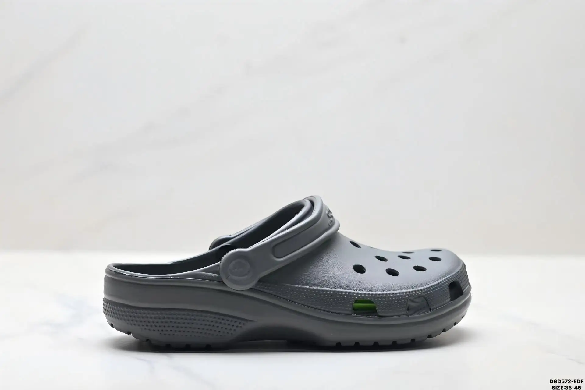 Breathable Classic Clogs Non-Slip Lightweight Garden Shoes Dual-Use Beach Sandals Home Outdoor Casual Slippers for Men Women
Breathable Classic Clogs Non-Slip Lightweight Garden Shoes Dual-Use Beach Sandals Home Outdoor Casual Slippers for Men Women