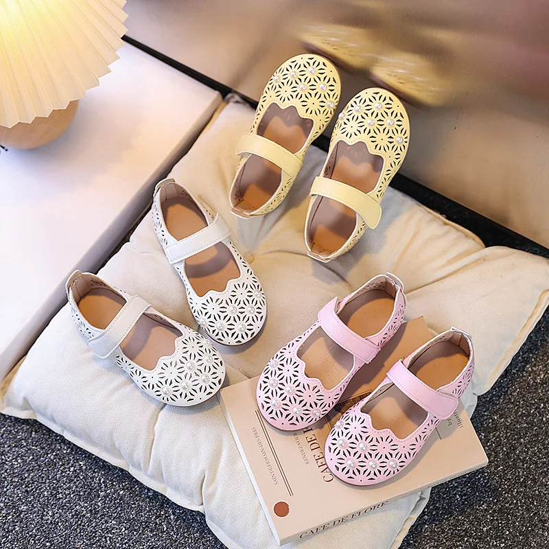 Fashion Girls Shoes 2025 Autumn New Kids Leather Shoe Simple Versatile Girls' Flat Casual Shoes Anti Slip Child Princess Shoe
Fashion Girls Shoes 2025 Autumn New Kids Leather Shoe Simple Versatile Girls' Flat Casual Shoes Anti Slip Child Princess Shoe