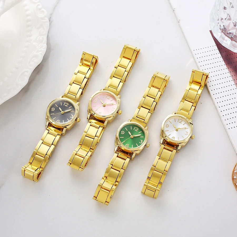 Модные простые и легкие роскошные женские кварцевые часы с круглым циферблатом из легированной стали, подходят для повседневного ношения, рождественские подарки
Модные простые и легкие роскошные женские кварцевые часы с круглым циферблатом из легированной стали, подходят для повседневного ношения, рождественские подарки