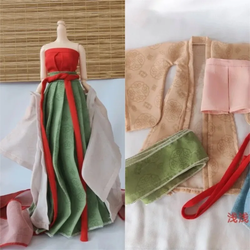 Масштаб 1/6, женская династия Сун, Hanfu, синяя серия, красная серия, модель одежды для 12-дюймовых фигурок, аксессуар для куклы
Масштаб 1/6, женская династия Сун, Hanfu, синяя серия, красная серия, модель одежды для 12-дюймовых фигурок, аксессуар для куклы