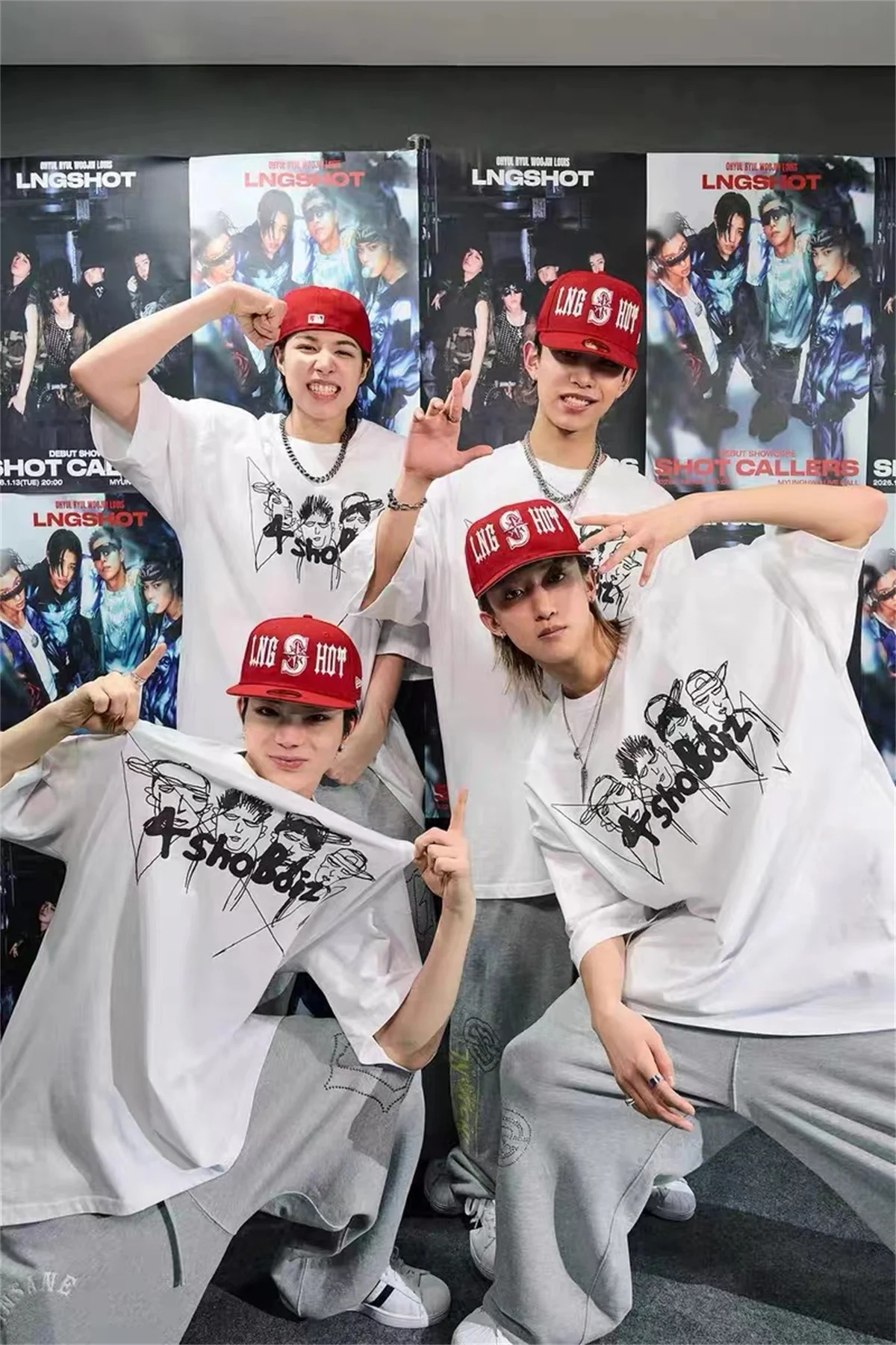 Футболка с графическим принтом LNGSHOT Member Portrait Ohyuan Woojin Louis Ryul, модная ретро-футболка в стиле K-pop, летние мужские и женские пляжные футболки
Футболка с графическим принтом LNGSHOT Member Portrait Ohyuan Woojin Louis Ryul, модная ретро-футболка в стиле K-pop, летние мужские и женские пляжные футболки