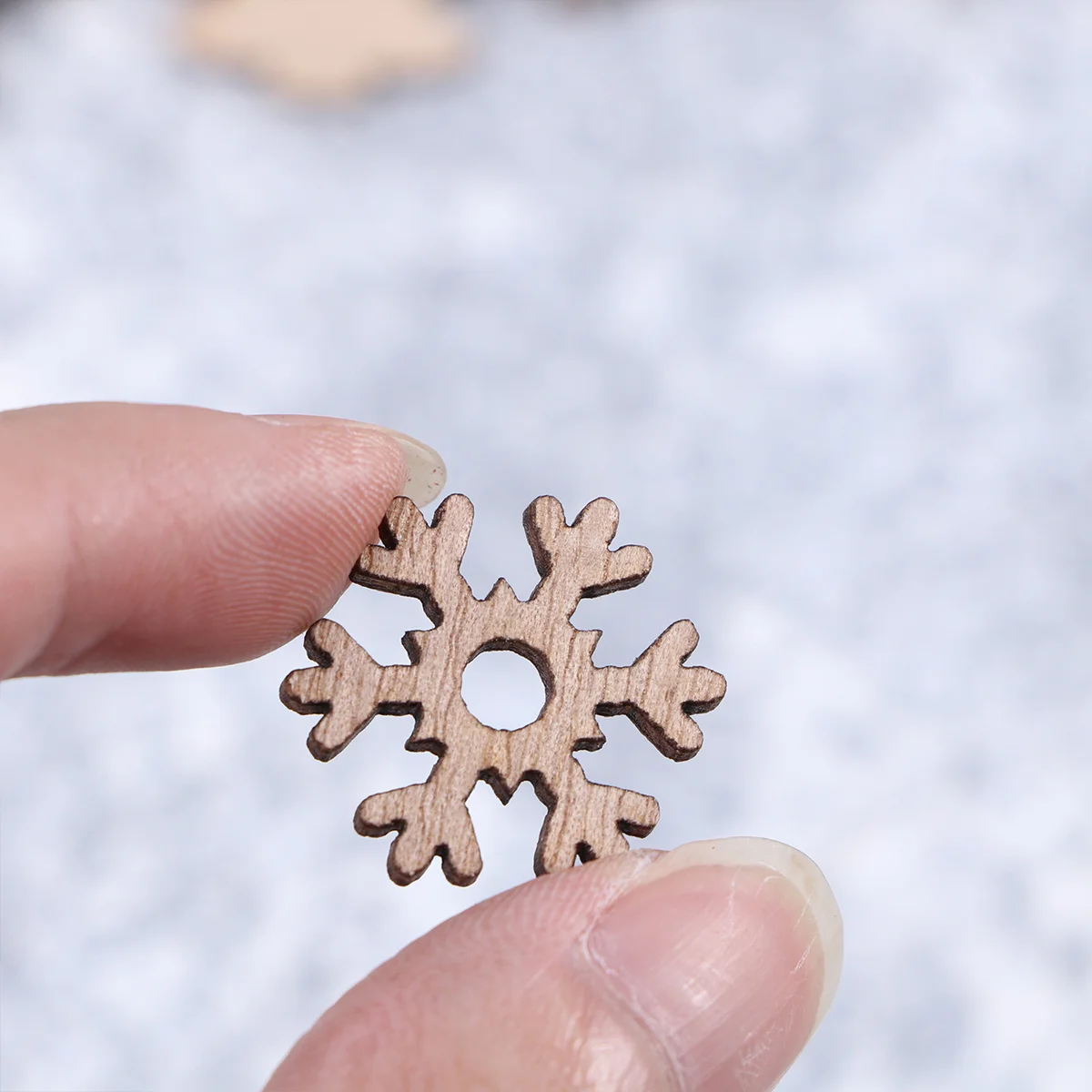 100pcs Retro Wood Slice Decorations Cartoon Wooden Pieces Hanging Ornaments For Christmas Birthday Party Home Car Bag Diy Craft
100pcs Retro Wood Slice Decorations Cartoon Wooden Pieces Hanging Ornaments For Christmas Birthday Party Home Car Bag Diy Craft