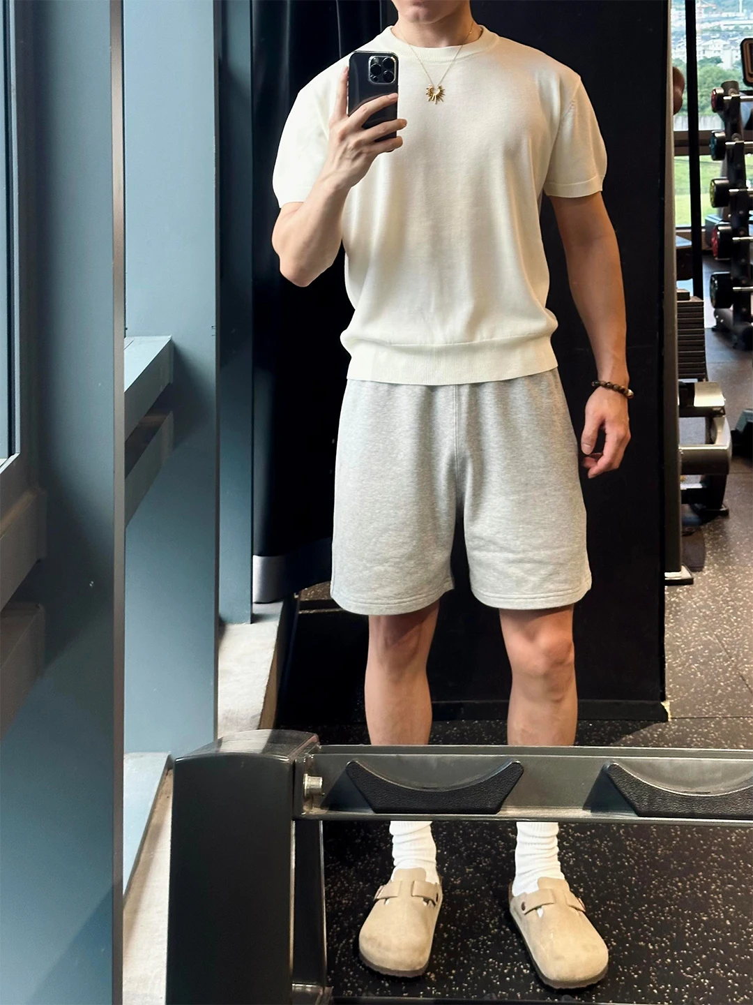 Мужские летние спортивные брюки для баскетбола и активного отдыха, прямой крой, длина до колена, тяжелый материал
Мужские летние спортивные брюки для баскетбола и активного отдыха, прямой крой, длина до колена, тяжелый материал