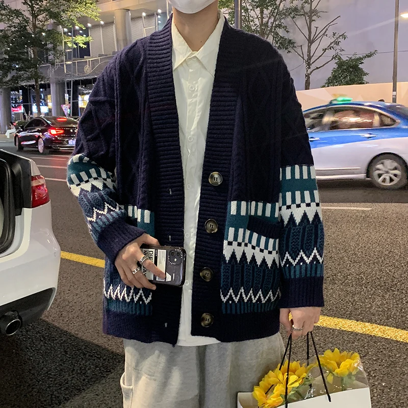 Men's Single Breasted V Collar Sweatercoat 2023 New Korean Fashion Chic Knitting Cardigan Sweater Autumn Winter Top F92
Men's Single Breasted V Collar Sweatercoat 2023 New Korean Fashion Chic Knitting Cardigan Sweater Autumn Winter Top F92