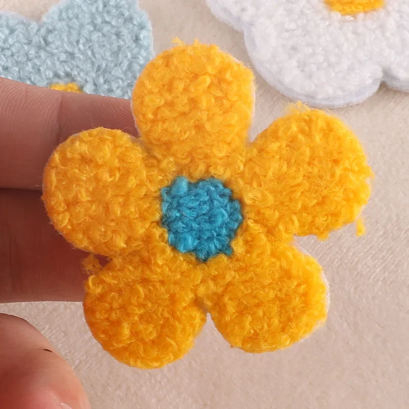 Colorful Sun Flower Chenille Patch Iron on For Clothing Sunflowers Towel Embroideried Appliques for Kids Girls Bags Clothes DIY
Colorful Sun Flower Chenille Patch Iron on For Clothing Sunflowers Towel Embroideried Appliques for Kids Girls Bags Clothes DIY