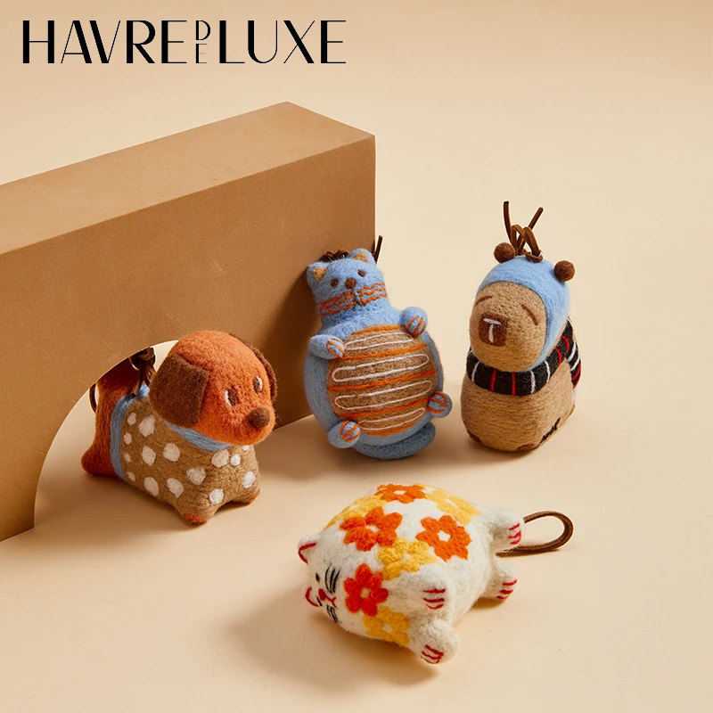 Capybara Totoro Puppy Cat Bag Charm For Women's bag Fashion High-end Wool Felt Pendant Bag Decoration Bag Accessories
Capybara Totoro Puppy Cat Bag Charm For Women's bag Fashion High-end Wool Felt Pendant Bag Decoration Bag Accessories