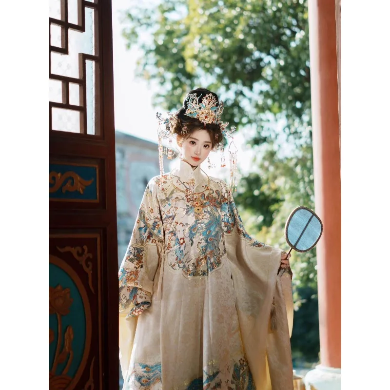 Autumn new pink pearlescent jacquard cheongsam, new Chinese hollow long-sleeved light national style slim-fitting and thin dress
Autumn new pink pearlescent jacquard cheongsam, new Chinese hollow long-sleeved light national style slim-fitting and thin dress
