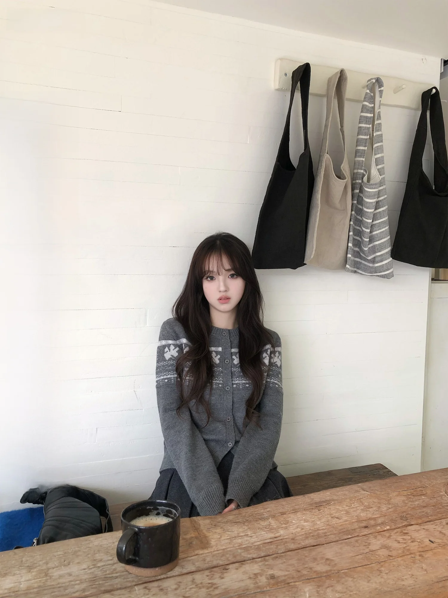 Женский свитер Neurcz с круглым вырезом, узором Fair Isle, облегающий, для осени и зимы, модный, для повседневной носки, с длинными рукавами
Женский свитер Neurcz с круглым вырезом, узором Fair Isle, облегающий, для осени и зимы, модный, для повседневной носки, с длинными рукавами