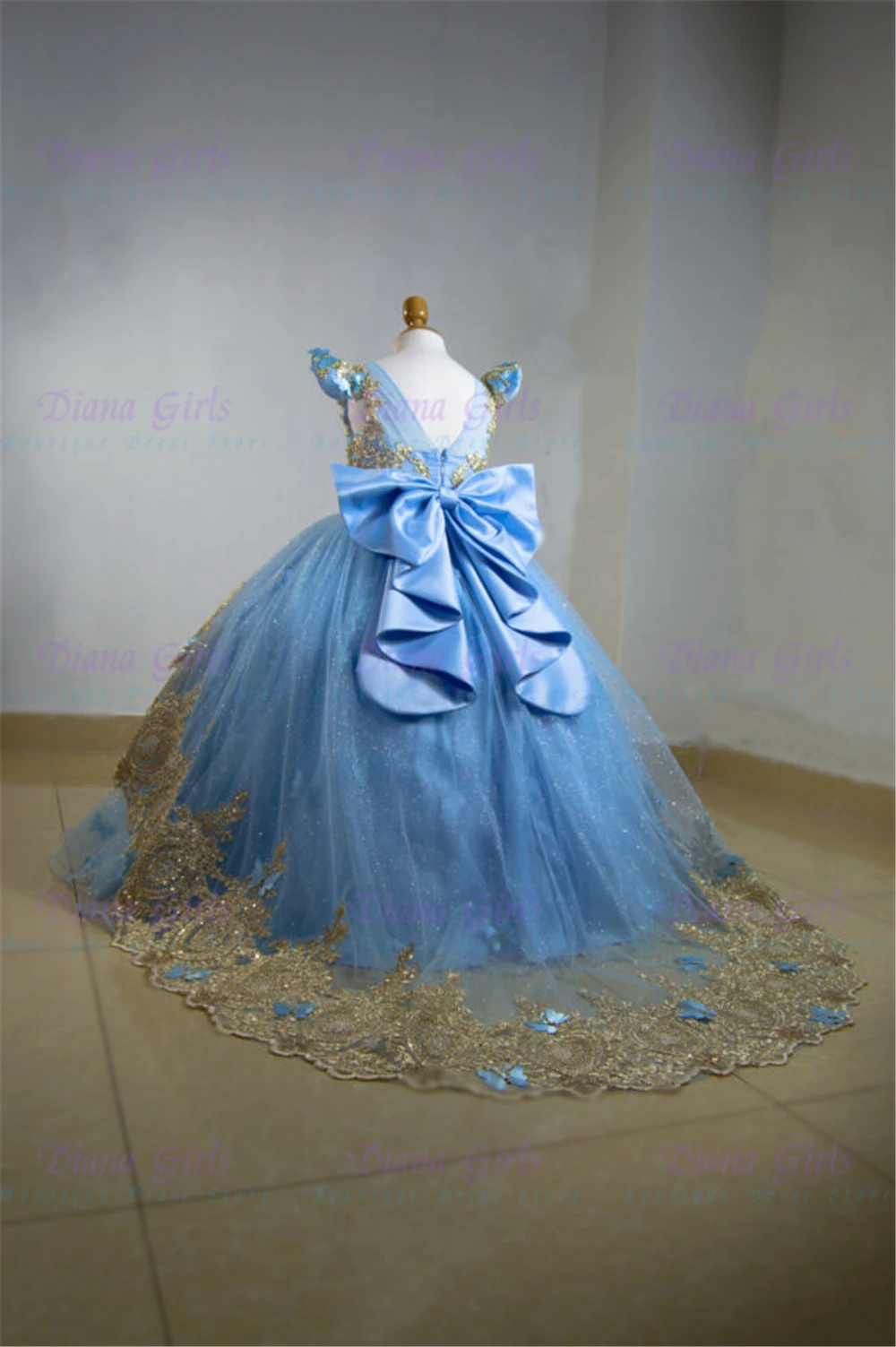 Quality Sky Blue Flower Girl Dress Tulle Fluffy with Exquisite Lace Applique for Wedding Birthday Party Evening Ball Gowns
Quality Sky Blue Flower Girl Dress Tulle Fluffy with Exquisite Lace Applique for Wedding Birthday Party Evening Ball Gowns