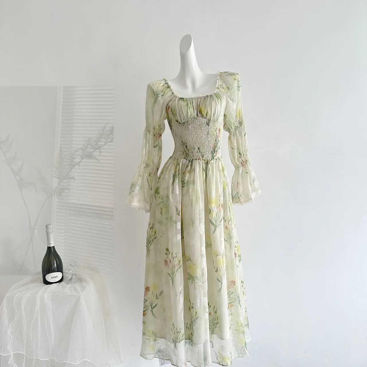 Square-necked Floral French-style Dress for Women Summer New Elastic High-waisted Long Dress Flare Sleeve Dress Maxi Vestidos
Square-necked Floral French-style Dress for Women Summer New Elastic High-waisted Long Dress Flare Sleeve Dress Maxi Vestidos