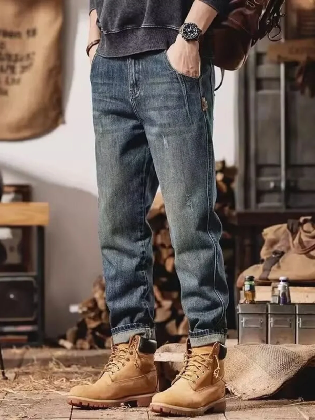 Американские джинсовые джинсы в стиле ретро, мужские свободные прямые повседневные осенне-зимние рабочие брюки, длинные брюки, винтажные синие джинсы
Американские джинсовые джинсы в стиле ретро, мужские свободные прямые повседневные осенне-зимние рабочие брюки, длинные брюки, винтажные синие джинсы