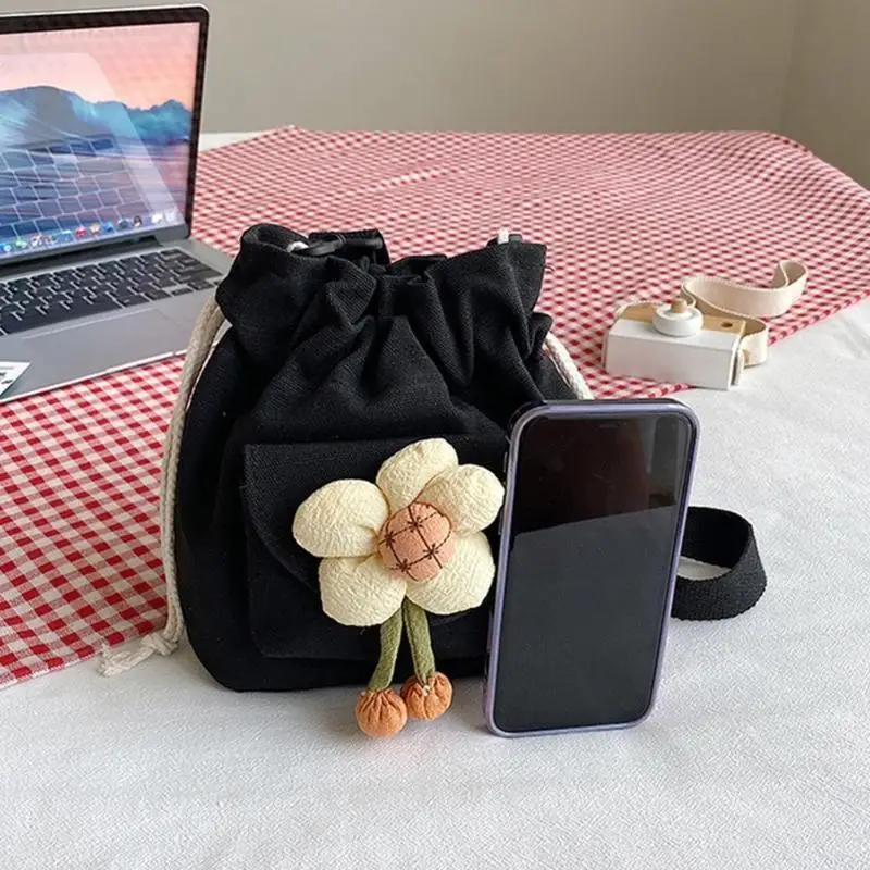 Stylish and Practical Women's Nylon Bucket Bag Great for Shopping and Traveling 20CA 
Stylish and Practical Women's Nylon Bucket Bag Great for Shopping and Traveling 20CA
