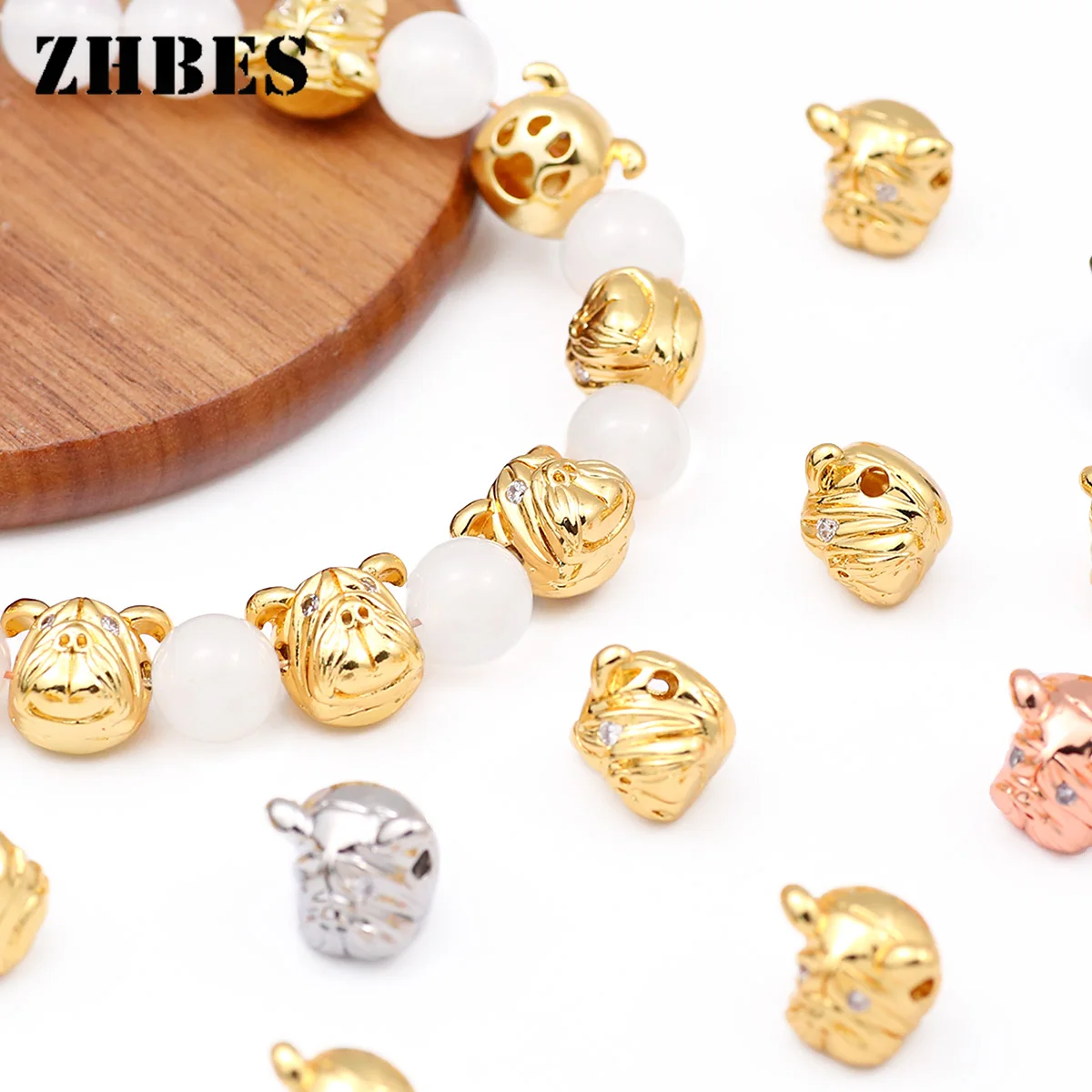 4PCS Pug Dog head Pendant Pave White Zircon Copper Bead CZ Spacers Loose Beads For Jewelry DIY making Bracelet Findings
4PCS Pug Dog head Pendant Pave White Zircon Copper Bead CZ Spacers Loose Beads For Jewelry DIY making Bracelet Findings