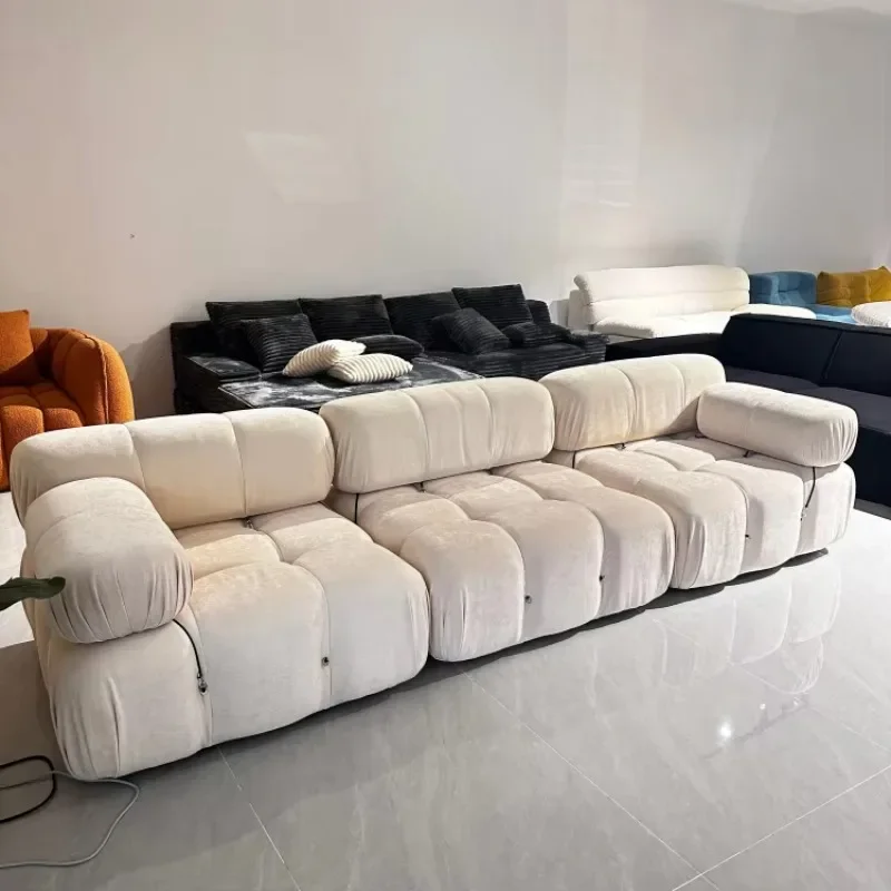 Vacuum sealed compression sofa, comfortable and luxurious modern living room sofa
Vacuum sealed compression sofa, comfortable and luxurious modern living room sofa