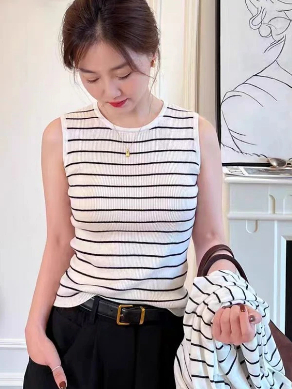 Ele Stripe Ice Silk Knitted Vest round Ne Svel Base irt Women Summer Top Faionable Versatile Slim Fit
Ele Stripe Ice Silk Knitted Vest round Ne Svel Base irt Women Summer Top Faionable Versatile Slim Fit