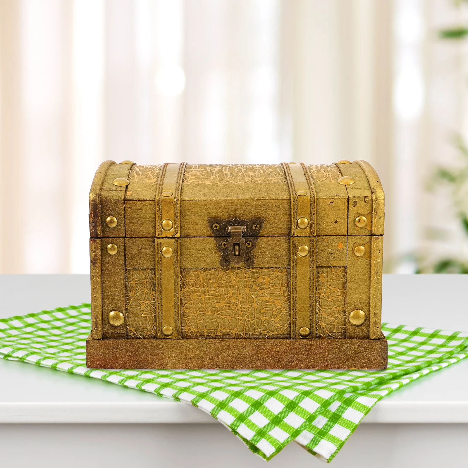 Small Wooden Vintage Treasure Box Lock Classic Jewelry Makeup Storage Chest Wood Trunk Box
Small Wooden Vintage Treasure Box Lock Classic Jewelry Makeup Storage Chest Wood Trunk Box