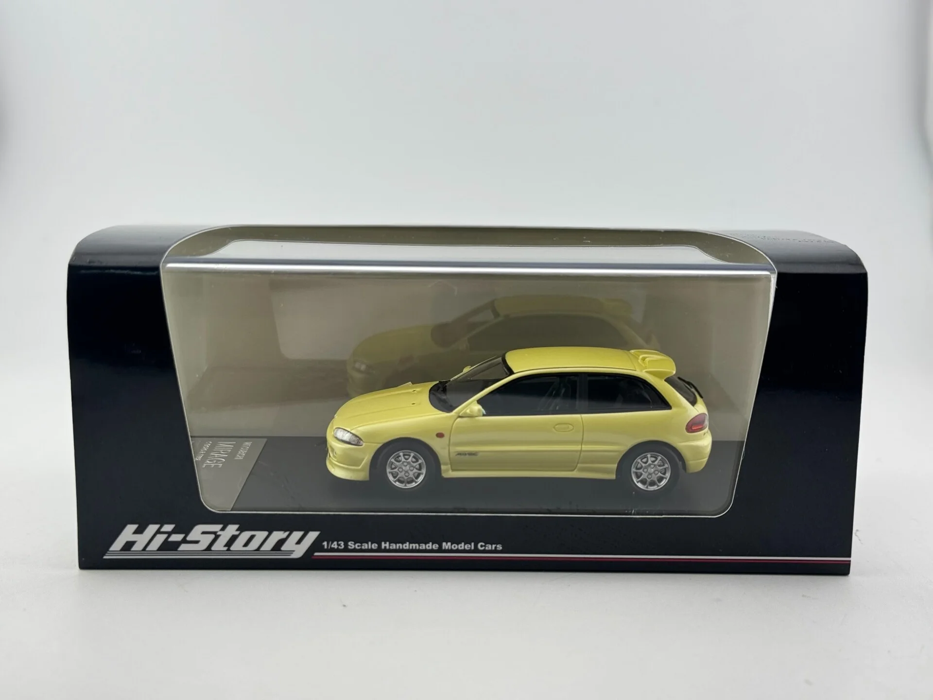 Flaws Hi Story 1/43 Scale Mitsubishi Mirage Resin Car Model
Flaws Hi Story 1/43 Scale Mitsubishi Mirage Resin Car Model