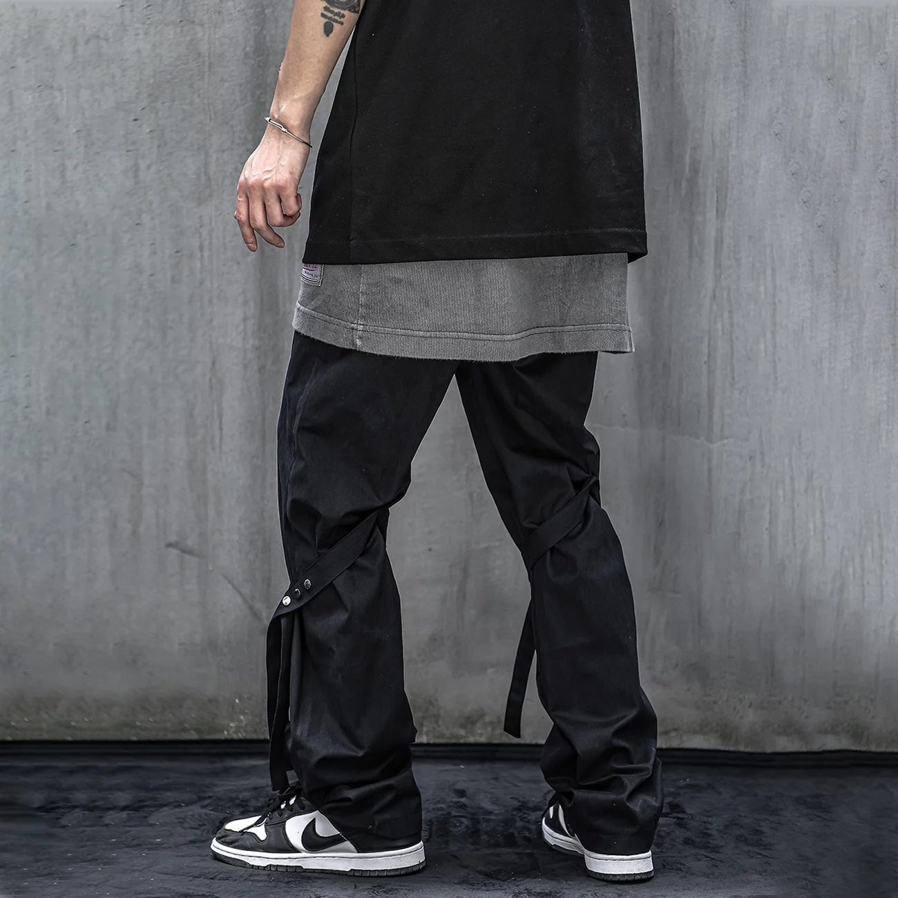 Tactical 2022 Functional Joggers Men Trousers Hip Hop Cargo Pants Mens Streetwear Ribbons Fake Zip Up Pants Black
Tactical 2022 Functional Joggers Men Trousers Hip Hop Cargo Pants Mens Streetwear Ribbons Fake Zip Up Pants Black