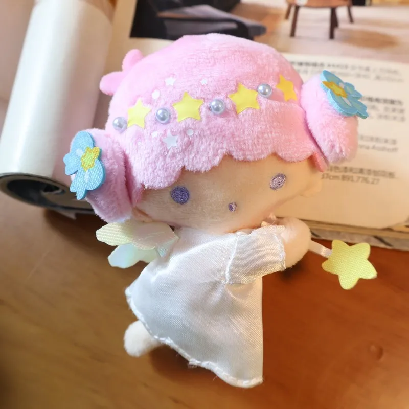 Genuine Little Twin Stars Valentine Series Doll Brooch Cute Soft Toy Bag Decoration For Adult Collectors Toy Gift
Genuine Little Twin Stars Valentine Series Doll Brooch Cute Soft Toy Bag Decoration For Adult Collectors Toy Gift