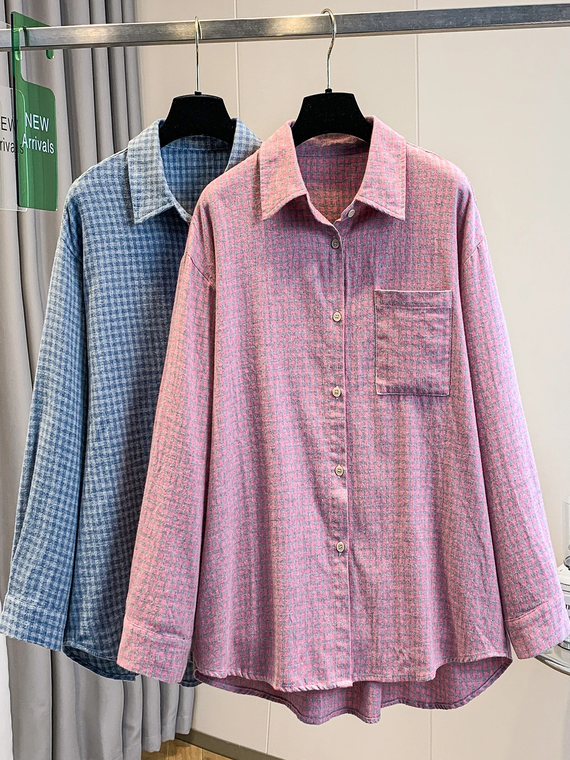 Women's Plaid Shirt Casual Loose Outerwear Autumn Large Size Flannel Finished Collar Coat Breathable Comfortable Long Sleeve
Women's Plaid Shirt Casual Loose Outerwear Autumn Large Size Flannel Finished Collar Coat Breathable Comfortable Long Sleeve
