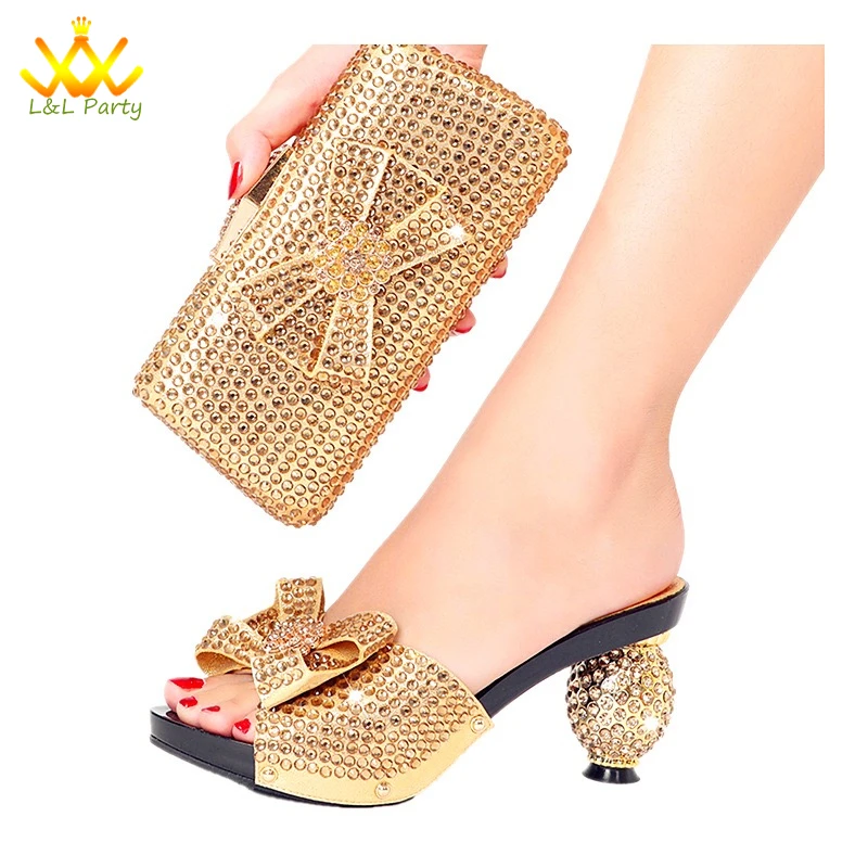 High Quality 2025 Shoes and Bag to Match in Gold Color Slipper with Platform Shinning Crystal for Wedding
High Quality 2025 Shoes and Bag to Match in Gold Color Slipper with Platform Shinning Crystal for Wedding