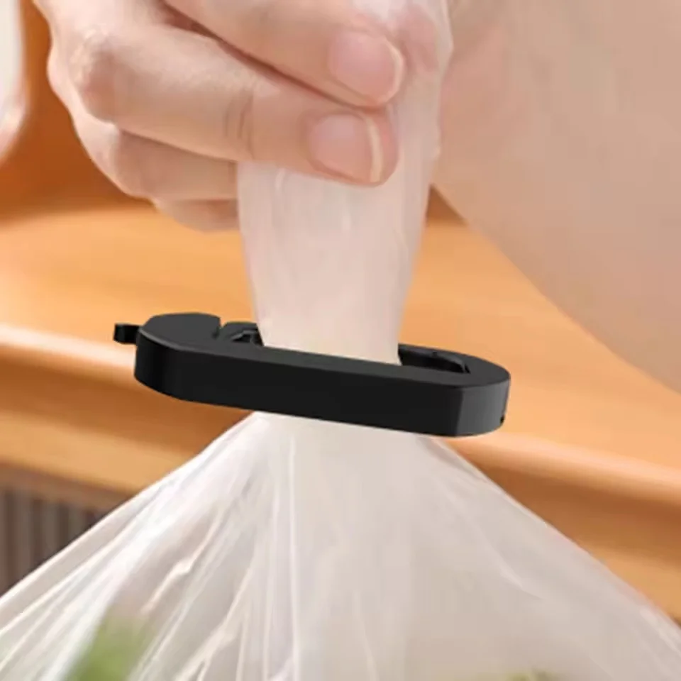 Multifunctional Sealing Clip, Modern Minimalist Safety Clip, Home & Outdoor Food Storage Tool, Leak-proof Bag Clip
Multifunctional Sealing Clip, Modern Minimalist Safety Clip, Home & Outdoor Food Storage Tool, Leak-proof Bag Clip