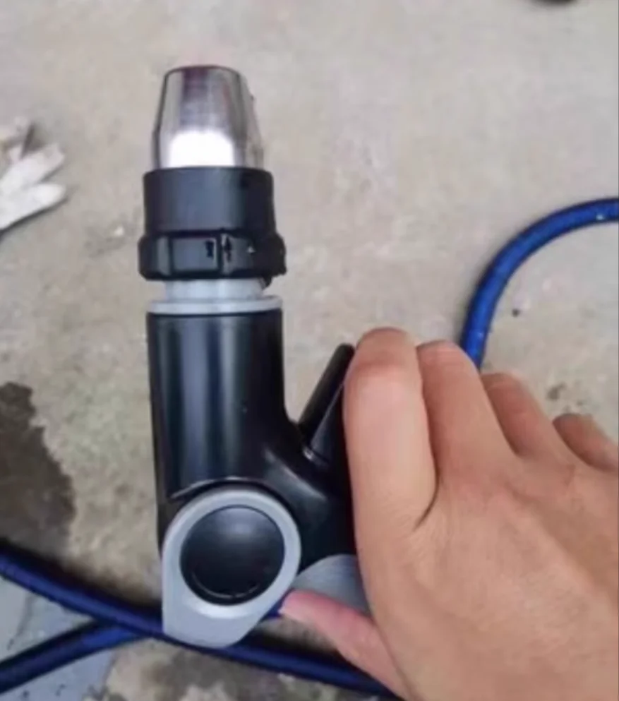 High pressure car wash water gun, household window flushing water pipe hose, strong floor cleaning balcony nozzle
High pressure car wash water gun, household window flushing water pipe hose, strong floor cleaning balcony nozzle